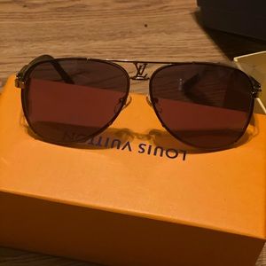Luis Vuitton Sunglass